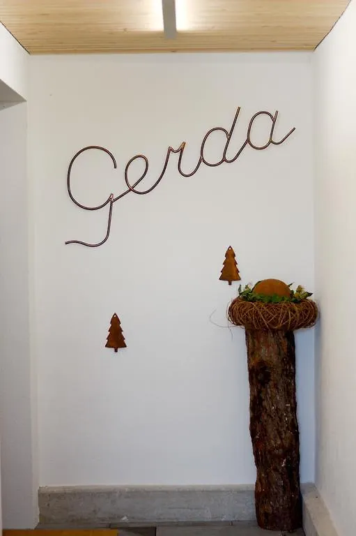 Spa&Wellness Apartment Gerda Grinzens